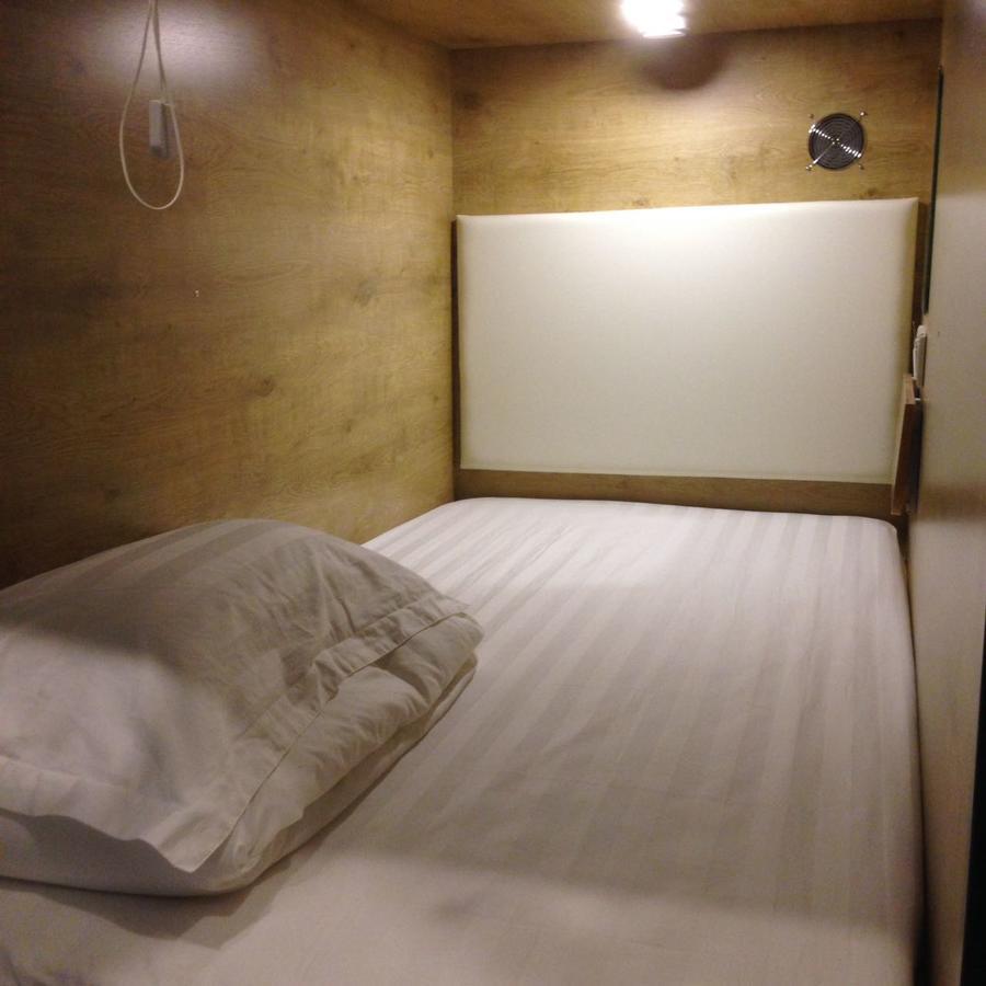 הוסטל סמפורנה Cube Bed Station & Tours Sdn Bhd מראה חיצוני תמונה